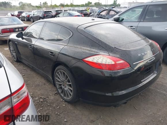 ✅ 2013 Porsche Panamera • VIN: WP0AA2A70DL013067 • Lot: 42572936. Listed on IAAI with 109,566 mi. Free auction sales archive from the USA and detailed vehicle history report at DreamBid. Image 3.