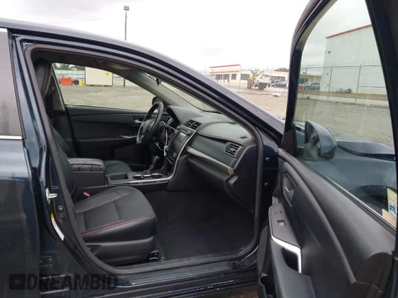 ✅ 2017 Toyota Camry LE • VIN: 4T1BF1FK2HU664094 • Lot: 43585378. Listed on IAAI with 257,231 mi. Free auction sales archive from the USA and detailed vehicle history report at DreamBid. Image 5.