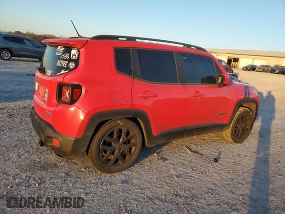 ✅ 2017 Jeep Renegade Latitude • VIN: ZACCJABB6HPE71834 • Лот: 92500685. Опубликован ранее на Copart с пробегом 184 515 миль. Бесплатный доступ к архиву аукционных продаж из США и подробный отчёт об истории автомобиля на DreamBid. Изображение 3.