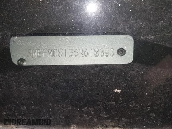 ✅ 2006 Mercury Milan Premier • VIN: 3MEFM08136R618383 • Lot: 43820867. Wystawiony na IAAI z przebiegiem 225 655 mil. Bezpłatny archiwum sprzedaży aukcyjnych z USA i szczegółowy raport historii pojazdu na DreamBid. Zdjęcie 9.