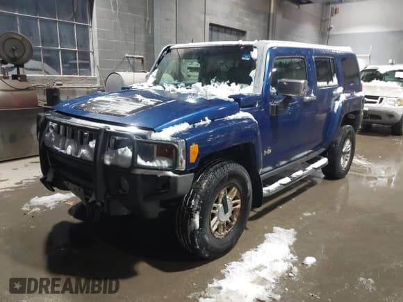 ✅ 2006 Hummer H3 • VIN: 5GTDN136768141661 • Lot: 43827580. Listed on IAAI with 271,859 mi. Free auction sales archive from the USA and detailed vehicle history report at DreamBid. Image 2.
