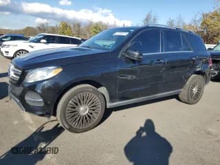 ✅ 2018 Mercedes-Benz GLE 350 • VIN: 4JGDA5HB5JB055966 • Lot: 87299675. Wystawiony na Copart z przebiegiem 101 440 mil. Bezpłatny archiwum sprzedaży aukcyjnych z USA i szczegółowy raport historii pojazdu na DreamBid. Zdjęcie 1.