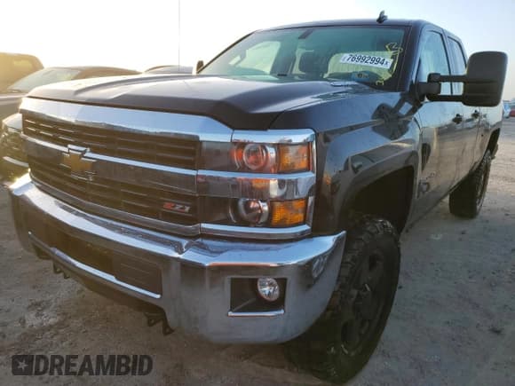 ✅ 2015 Chevrolet Silverado 2500HD LT • VIN: 1GC2KVE84FZ104171 • Лот: 76992994. Опубликован ранее на Copart с пробегом 169 484 миль. Бесплатный доступ к архиву аукционных продаж из США и подробный отчёт об истории автомобиля на DreamBid. Изображение 1.