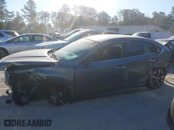 ✅ 2016 Nissan Altima SL • VIN: 1N4BL3AP9GC259503 • Lot: 43355027. Wystawiony na IAAI z przebiegiem 107 029 mil. Bezpłatny archiwum sprzedaży aukcyjnych z USA i szczegółowy raport historii pojazdu na DreamBid. Zdjęcie 13.