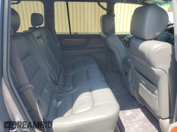 ✅ 2005 Lexus LX 470 • VIN: JTJHT00W553553647 • Lot: 66344695. Wystawiony na Copart z przebiegiem 180 838 mil. Bezpłatny archiwum sprzedaży aukcyjnych z USA i szczegółowy raport historii pojazdu na DreamBid. Zdjęcie 11.