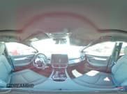 ✅ 2024 VinFast VF 8 Plus • VIN: RLLV1AFA2RH004905 • Lot: 67291635. Wystawiony na Copart z przebiegiem 826 mil. Bezpłatny archiwum sprzedaży aukcyjnych z USA i szczegółowy raport historii pojazdu na DreamBid. Zdjęcie 16.