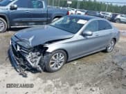 ✅ 2016 Mercedes-Benz C 300 • VIN: WDDWF4JB0GR161167 • Lot: 42571563. Wystawiony na IAAI z przebiegiem 229 252 mil. Bezpłatny archiwum sprzedaży aukcyjnych z USA i szczegółowy raport historii pojazdu na DreamBid. Zdjęcie 17.