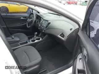 2016 Chevrolet Cruze LT z VIN 1G1BE5SM5G7269306, wystawiony jako IAAI lot #42880093 z przebiegiem 185 049 mil mil oraz . Historia ofert i sprzedaży dostępna na DreamBid. Obrazek 5.