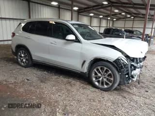 ✅ 2022 BMW X5 sDrive40i • VIN: 5UXCR4C05N9L80881 • Lot: 42650720. Listed on IAAI with 53,759 mi. Free auction sales archive from the USA and detailed vehicle history report at DreamBid. Image 1.