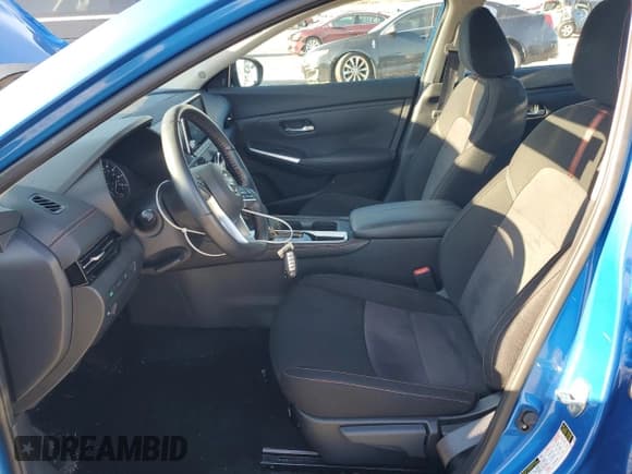 ✅ 2022 Nissan Sentra SR • VIN: 3N1AB8DV5NY309725 • Lot: 90722645. Listed on Copart with 21,459 mi. Free auction sales archive from the USA and detailed vehicle history report at DreamBid. Image 7.