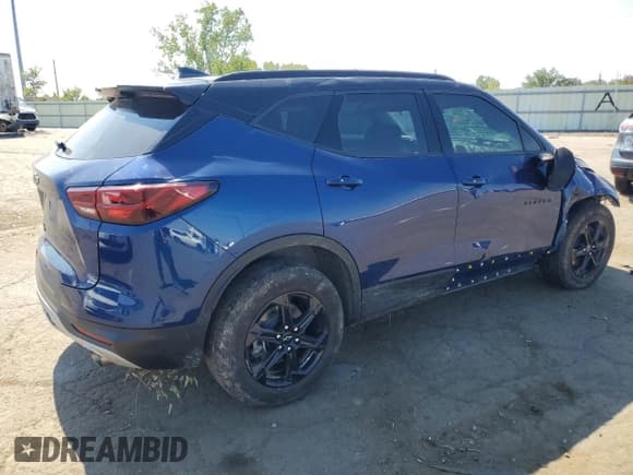 ✅ 2023 Chevrolet Blazer LT • VIN: 3GNKBJRS7PS139968 • Lot: 71368205. Listed on Copart with 31,634 mi. Free auction sales archive from the USA and detailed vehicle history report at DreamBid. Image 3.