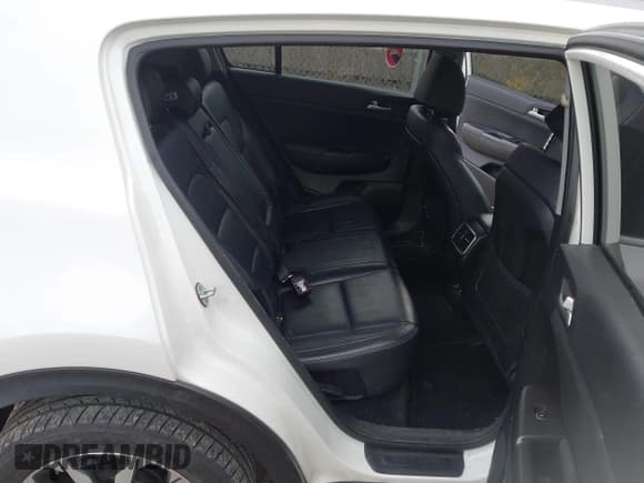 ✅ 2017 Kia Sportage EX • VIN: KNDPNCAC5H7261668 • Lot: 43815772. Wystawiony na IAAI z przebiegiem 108 352 mil. Bezpłatny archiwum sprzedaży aukcyjnych z USA i szczegółowy raport historii pojazdu na DreamBid. Zdjęcie 8.