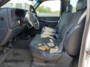 ✅ 2002 Chevrolet Silverado 1500 • VIN: 1GCEC14W42Z309275 • Лот: 70226834. Опубликован ранее на Copart с пробегом 133 407 миль. Бесплатный доступ к архиву аукционных продаж из США и подробный отчёт об истории автомобиля на DreamBid. Изображение 7.