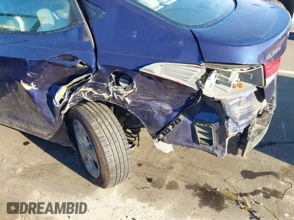 ✅ 2012 Hyundai Elantra GLS • VIN: 5NPDH4AE6CH085106 • Lot: 43452319. Listed on IAAI with 156,004 mi. Free auction sales archive from the USA and detailed vehicle history report at DreamBid. Image 6.