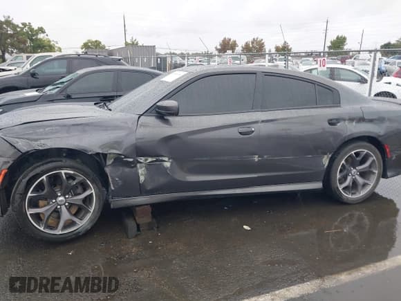 ✅ 2019 Dodge Charger GT • VIN: 2C3CDXHG8KH609030 • Lot: 43448164. Listed on IAAI with 73,714 mi. Free auction sales archive from the USA and detailed vehicle history report at DreamBid. Image 6.
