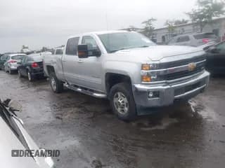 ✅ 2016 Chevrolet Silverado 2500HD LT • VIN: 1GC1KVE8XGF222868 • Lot: 43004596. Listed on IAAI with 93,976 mi. Free auction sales archive from the USA and detailed vehicle history report at DreamBid. Image 1.