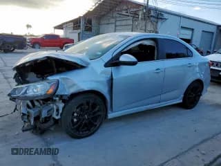 ✅ 2018 Chevrolet Sonic LT • VIN: 1G1JD5SB4J4133870 • Лот: 81517855. Опубликован ранее на Copart с пробегом 76 327 миль. Бесплатный доступ к архиву аукционных продаж из США и подробный отчёт об истории автомобиля на DreamBid. Изображение 1.