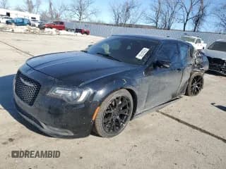 ✅ 2016 Chrysler 300 S • VIN: 2C3CCABT7GH287266 • Lot: 42854765. Listed on Copart with 107,540 mi. Free auction sales archive from the USA and detailed vehicle history report at DreamBid. Image 1.