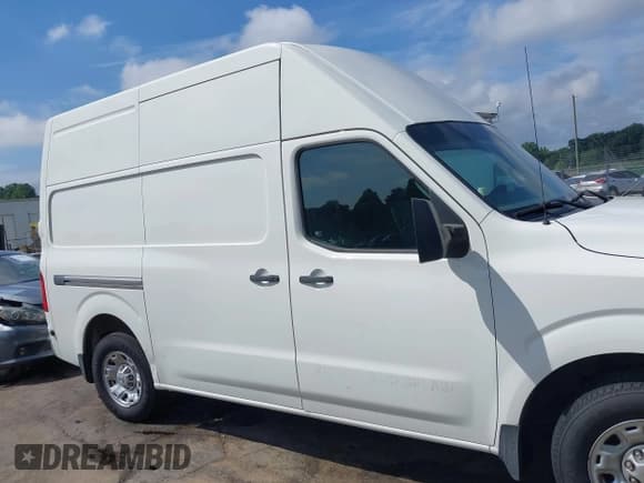 ✅ 2013 Nissan NV S • VIN: 1N6BF0LX7DN101574 • Lot: 42873285. Listed on IAAI with 186,494 mi. Free auction sales archive from the USA and detailed vehicle history report at DreamBid. Image 13.