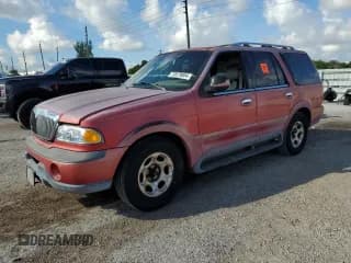✅ 1999 Lincoln Navigator • VIN: 5LMRU27A2XLJ41370 • Лот: 72879004. Опубликован ранее на Copart с пробегом Не указан. Бесплатный доступ к архиву аукционных продаж из США и подробный отчёт об истории автомобиля на DreamBid. Изображение 1.