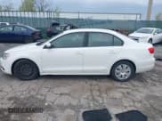 ✅ 2011 Volkswagen Jetta SE • VIN: 3VWDZ7AJ5BM340832 • Lot: 42043070. Listed on IAAI with 113,790 mi. Free auction sales archive from the USA and detailed vehicle history report at DreamBid. Image 14.