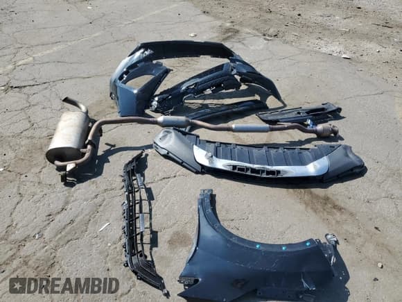 ✅ 2022 Mitsubishi Eclipse Cross LE • VIN: JA4ASVAA7NZ046179 • Lot: 80948075. Listed on Copart with 35,246 mi. Free auction sales archive from the USA and detailed vehicle history report at DreamBid. Image 13.