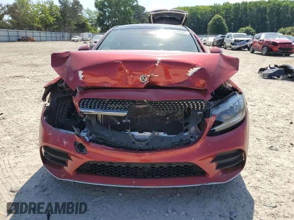 ✅ 2019 Mercedes-Benz C 300 • VIN: WDDWJ8DB3KF802162 • Лот: 62512635. Опубликован ранее на Copart с пробегом 113 299 миль. Бесплатный доступ к архиву аукционных продаж из США и подробный отчёт об истории автомобиля на DreamBid. Изображение 5.