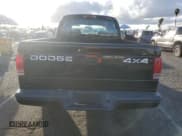 ✅ 2002 Dodge Dakota Sport • VIN: 1B7HG38N82S697439 • Lot: 44282155. Wystawiony na Copart z przebiegiem 239 414 mil. Bezpłatny archiwum sprzedaży aukcyjnych z USA i szczegółowy raport historii pojazdu na DreamBid. Zdjęcie 6.