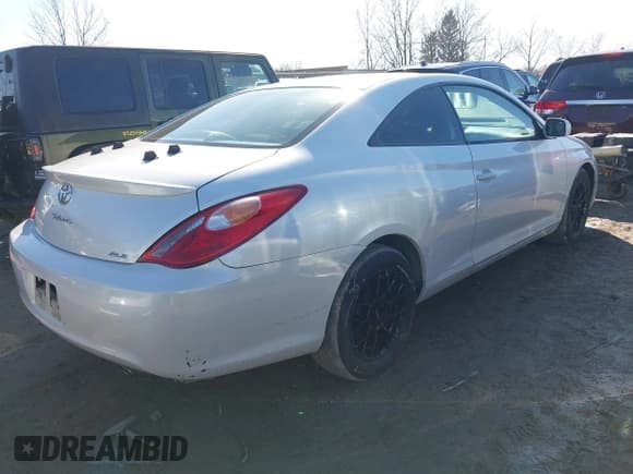 ✅ 2006 Toyota Solara SE • VIN: 4T1CE30P56U656687 • Lot: 41751810. Wystawiony na IAAI z przebiegiem 234 904 mil. Bezpłatny archiwum sprzedaży aukcyjnych z USA i szczegółowy raport historii pojazdu na DreamBid. Zdjęcie 4.