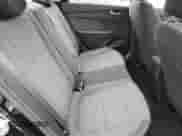 2020 Hyundai Accent Limited z VIN 3KPC34A66LE092838, wystawiony jako Copart lot #59707755 z przebiegiem 140 742 mil mil oraz Szkoda całkowita • Salvage title. Historia ofert i sprzedaży dostępna na DreamBid. Obrazek 10.