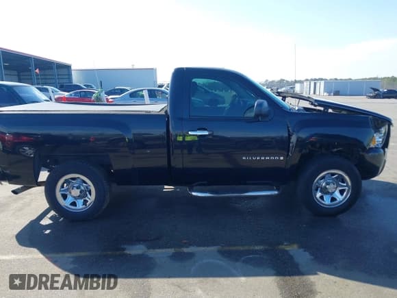 ✅ 2008 Chevrolet Silverado 1500 1LT • VIN: 1GCEC14C48Z180730 • Lot: 41525642. Wystawiony na IAAI z przebiegiem 161 451 mil. Bezpłatny archiwum sprzedaży aukcyjnych z USA i szczegółowy raport historii pojazdu na DreamBid. Zdjęcie 13.