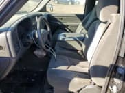 ✅ 2004 Chevrolet Silverado 1500 Z71 • VIN: 2GCEK19TX41323257 • Лот: 77176124. Опубликован ранее на Copart с пробегом 180 491 миль. Бесплатный доступ к архиву аукционных продаж из США и подробный отчёт об истории автомобиля на DreamBid. Изображение 7.