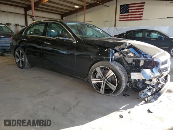 ✅ 2022 Mercedes-Benz C 300 • VIN: W1KAF4HB3NR009526 • Лот: 80658185. Опубликован ранее на Copart с пробегом 25 114 миль. Бесплатный доступ к архиву аукционных продаж из США и подробный отчёт об истории автомобиля на DreamBid. Изображение 4.