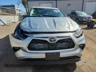 ✅ 2023 Toyota Highlander L • VIN: 5TDKDRBH8PS500225 • Lot: 72066705. Listed on Copart with 36,382 mi. Free auction sales archive from the USA and detailed vehicle history report at DreamBid. Image 5.