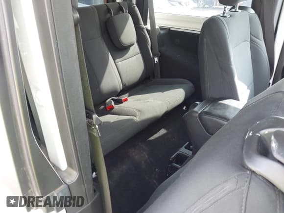 ✅ 2018 Jeep Wrangler Sport • VIN: 1C4GJXAN1JW293503 • Лот: 42121668. Опубликован ранее на IAAI с пробегом 40 545 миль. Бесплатный доступ к архиву аукционных продаж из США и подробный отчёт об истории автомобиля на DreamBid. Изображение 8.