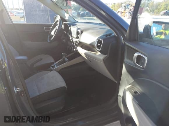 ✅ 2023 Hyundai Venue Limited • VIN: KMHRC8A36PU257989 • Lot: 41067467. Listed on IAAI with 20,177 mi. Free auction sales archive from the USA and detailed vehicle history report at DreamBid. Image 5.