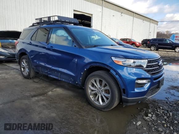 ✅ 2020 Ford Explorer XLT • VIN: 1FMSK8DHXLGC34574 • Lot: 80043834. Wystawiony na Copart z przebiegiem 70 995 mil. Bezpłatny archiwum sprzedaży aukcyjnych z USA i szczegółowy raport historii pojazdu na DreamBid. Zdjęcie 4.