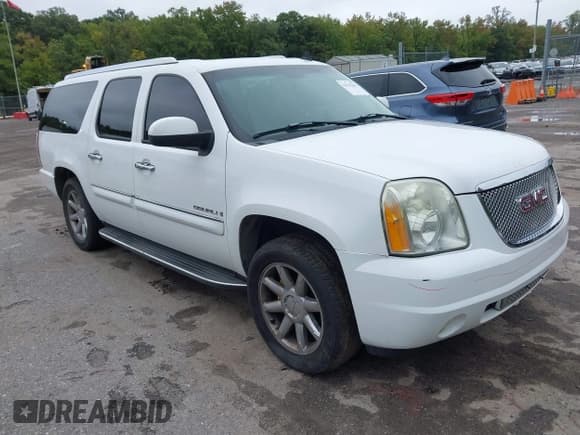 ✅ 2007 GMC Yukon XL • VIN: 1GKFK66857J206699 • Lot: 43225663. Wystawiony na IAAI z przebiegiem 269 229 mil. Bezpłatny archiwum sprzedaży aukcyjnych z USA i szczegółowy raport historii pojazdu na DreamBid. Zdjęcie 1.