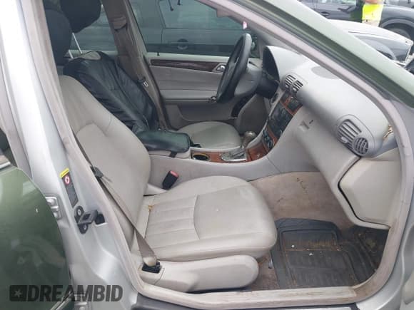 ✅ 2007 Mercedes-Benz C 280 Luxury • VIN: WDBRF92H17F877714 • Lot: 42773494. Wystawiony na IAAI z przebiegiem 208 522 mil. Bezpłatny archiwum sprzedaży aukcyjnych z USA i szczegółowy raport historii pojazdu na DreamBid. Zdjęcie 5.