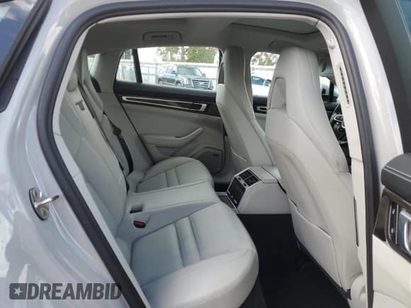 ✅ 2022 Porsche Panamera • VIN: WP0AJ2A77NL100269 • Лот: 49972414. Опубликован ранее на Copart с пробегом 33 732 миль. Бесплатный доступ к архиву аукционных продаж из США и подробный отчёт об истории автомобиля на DreamBid. Изображение 10.