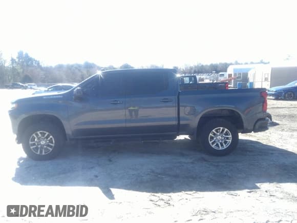✅ 2020 Chevrolet Silverado 1500 RST • VIN: 1GCUYEEL6LZ264236 • Lot: 41617642. Wystawiony na IAAI z przebiegiem 127 123 mil. Bezpłatny archiwum sprzedaży aukcyjnych z USA i szczegółowy raport historii pojazdu na DreamBid. Zdjęcie 15.