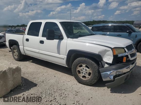 ✅ 2004 Chevrolet Silverado 1500 LS • VIN: 2GCEC13T841431043 • Лот: 69635154. Опубликован ранее на Copart с пробегом 199 307 миль. Бесплатный доступ к архиву аукционных продаж из США и подробный отчёт об истории автомобиля на DreamBid. Изображение 4.