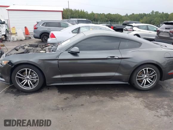 ✅ 2016 Ford Mustang EcoBoost • VIN: 1FA6P8TH0G5251707 • Lot: 43239421. Listed on IAAI with 101,533 mi. Free auction sales archive from the USA and detailed vehicle history report at DreamBid. Image 15.