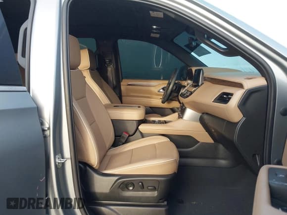 ✅ 2023 Chevrolet Tahoe Premier • VIN: 1GNSCSKD0PR337969 • Lot: 43403109. Wystawiony na IAAI z przebiegiem 34 692 mil. Bezpłatny archiwum sprzedaży aukcyjnych z USA i szczegółowy raport historii pojazdu na DreamBid. Zdjęcie 5.