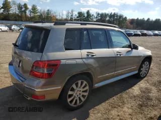 ✅ 2010 Mercedes-Benz GLK 350 • VIN: WDCGG8HB8AF374752 • Лот: 91211775. Опубликован ранее на Copart с пробегом 83 750 миль. Бесплатный доступ к архиву аукционных продаж из США и подробный отчёт об истории автомобиля на DreamBid. Изображение 3.