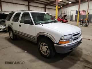 2000 Chevrolet Blazer LT z VIN 1GNDT13W4Y2109549, wystawiony jako Copart lot #79414994 z przebiegiem 133 338 mil mil oraz Szkoda całkowita • Salvage title. Historia ofert i sprzedaży dostępna na DreamBid. Obrazek 4.