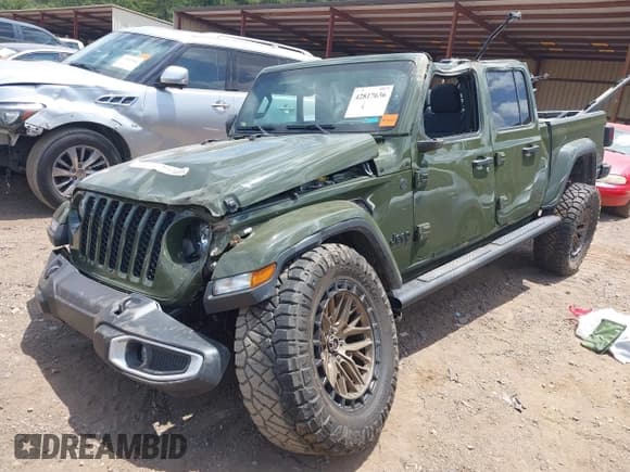 ✅ 2023 Jeep Gladiator Willys • VIN: 1C6JJTAM9PL591854 • Lot: 42817636. Wystawiony na IAAI z przebiegiem 1 954 mil. Bezpłatny archiwum sprzedaży aukcyjnych z USA i szczegółowy raport historii pojazdu na DreamBid. Zdjęcie 2.