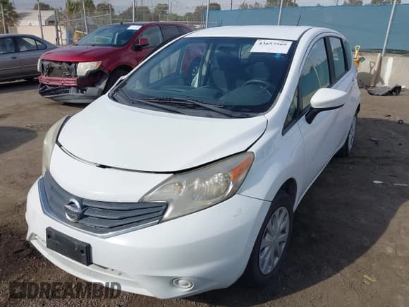 ✅ 2016 Nissan Note SV • VIN: 3N1CE2CP4GL382276 • Lot: 43657569. Wystawiony na IAAI z przebiegiem 96 109 mil. Bezpłatny archiwum sprzedaży aukcyjnych z USA i szczegółowy raport historii pojazdu na DreamBid. Zdjęcie 2.