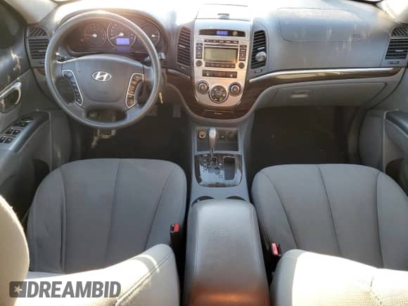 ✅ 2011 Hyundai Santa Fe GLS • VIN: 5XYZGDAG9BG048941 • Lot: 77490124. Wystawiony na Copart z przebiegiem 215 152 mil mil. Skorzystaj z bezpłatnego archiwum sprzedaży aukcyjnych z USA i zobacz szczegółowy raport historii pojazdu na DreamBid. Zdjęcie 8.