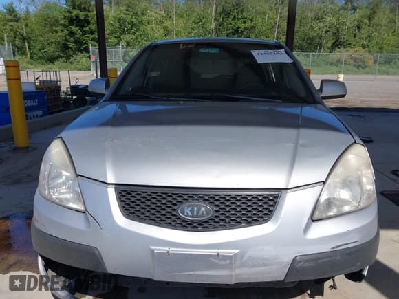 ✅ 2007 Kia Rio SX • VIN: KNADE163X76205520 • Лот: 42385193. Опубликован ранее на IAAI с пробегом 254 437 миль. Бесплатный доступ к архиву аукционных продаж из США и подробный отчёт об истории автомобиля на DreamBid. Изображение 12.